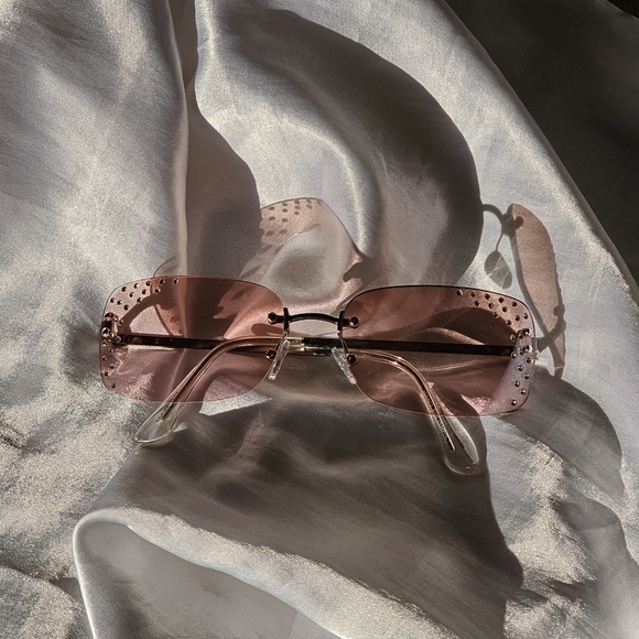 Y2K Pink Rhinestone Sunglasses - Picture 2 of 6